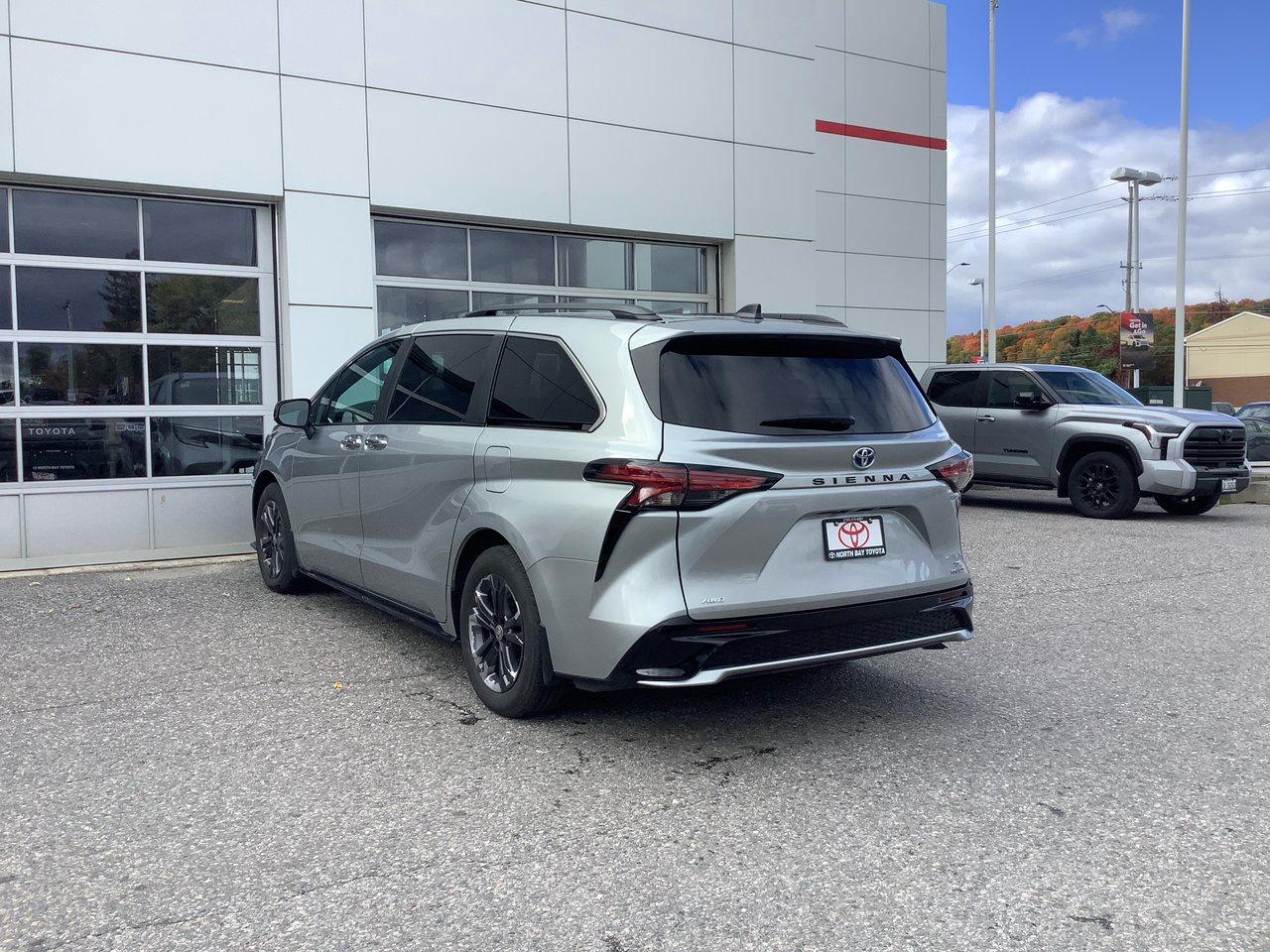 2024 Toyota Sienna  Photo