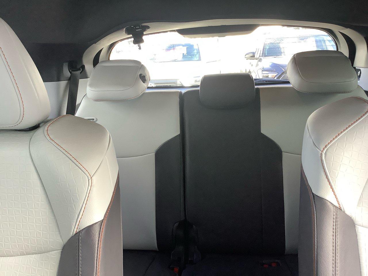 2024 Toyota Sienna  Photo