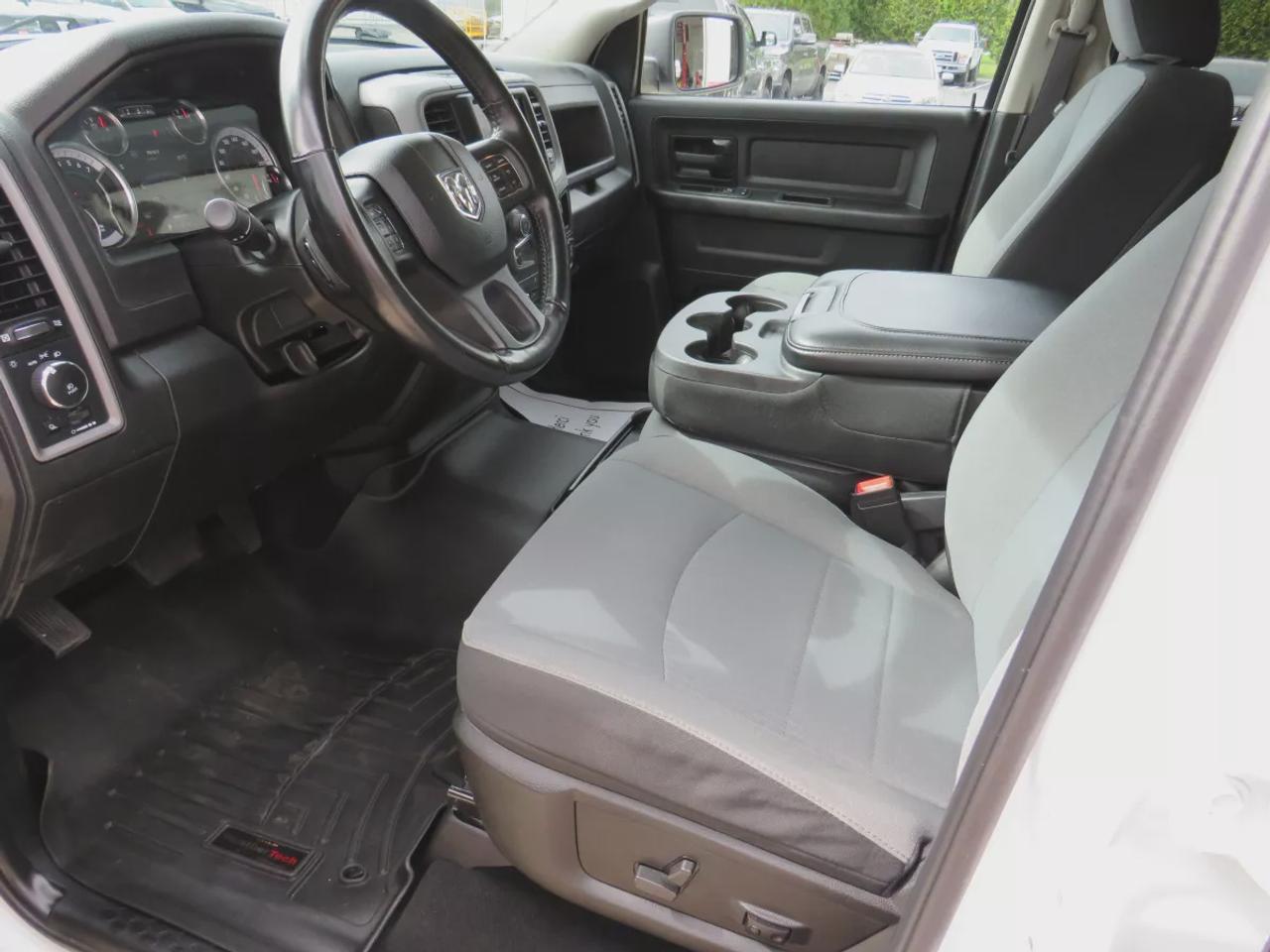 2021 RAM 1500 Classic Express | 4WD | Automatic | Crew Cab | Short Bed | Night Edition | Alloy Wheels | Heated Seats | Heated Steering Wheel | Power Driver Seat | Multi-Zone Climate Control | Android Auto & Apple CarPlay | Bluetooth | Back-Up Camera | Remote Start | Auto-Dimmi Photo