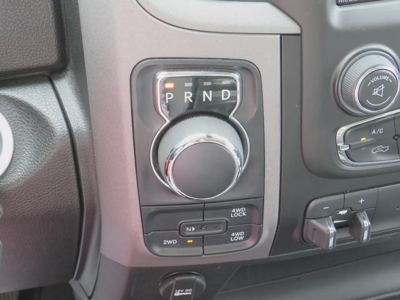 2021 RAM 1500 Classic Express | 4WD | Automatic | Crew Cab | Short Bed | Night Edition | Alloy Wheels | Heated Seats | Heated Steering Wheel | Power Driver Seat | Multi-Zone Climate Control | Android Auto & Apple CarPlay | Bluetooth | Back-Up Camera | Remote Start | Auto-Dimmi Photo