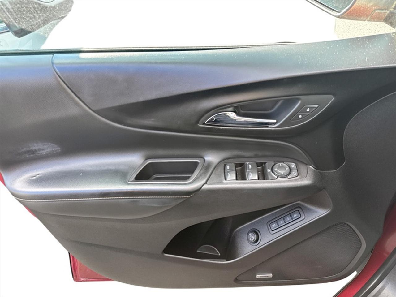 2018 Chevrolet Equinox Premier True North Edition  **CLEAN** Photo