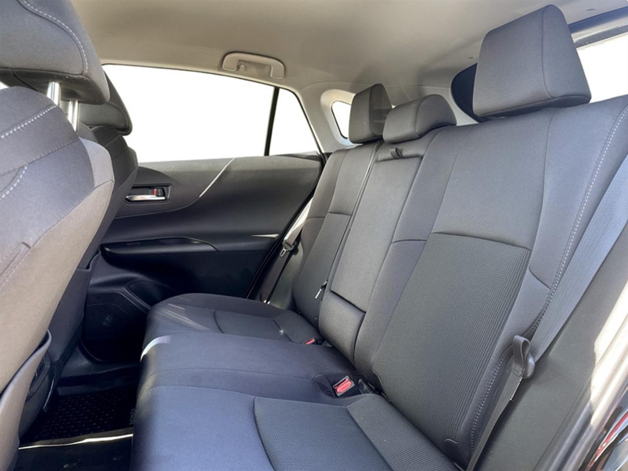 2024 Toyota Venza LE  **PWR GATE - APPLE CARPLAY** Photo
