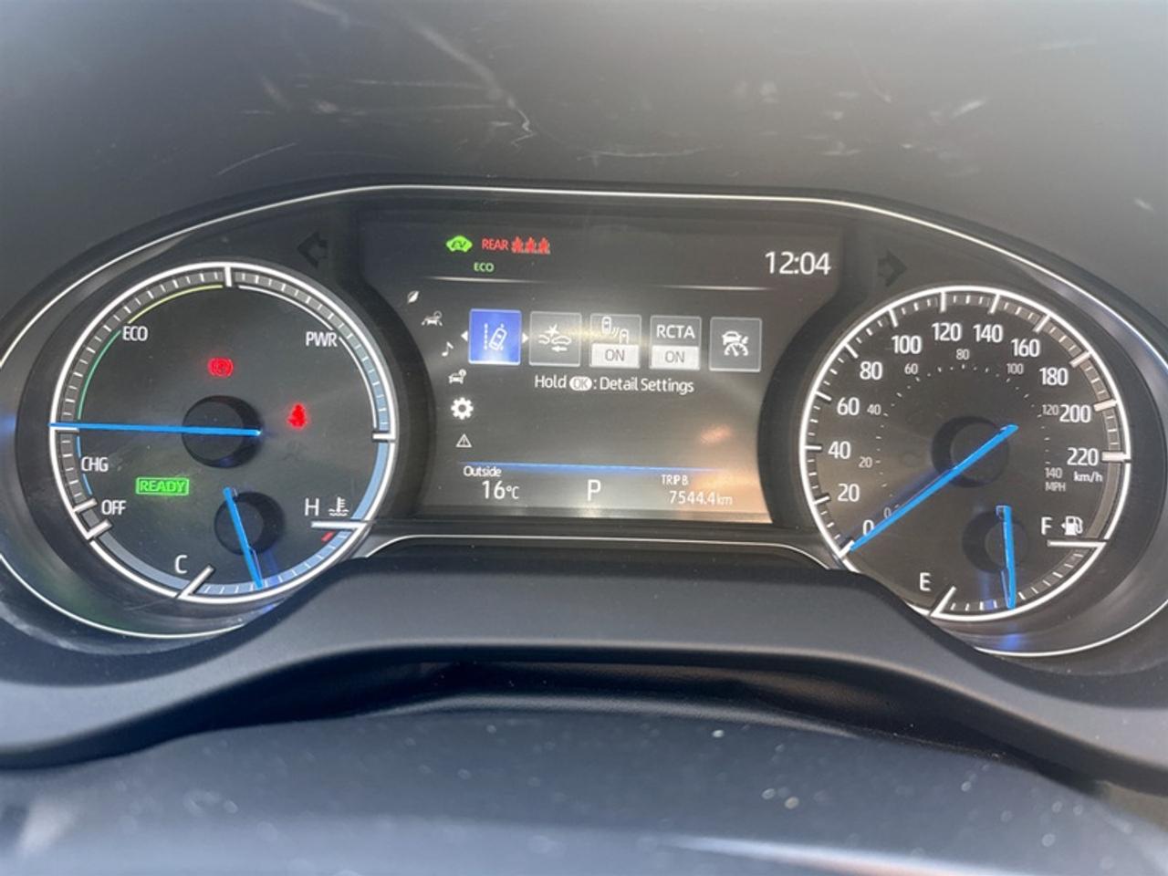 2024 Toyota Venza LE  **PWR GATE - APPLE CARPLAY** Photo