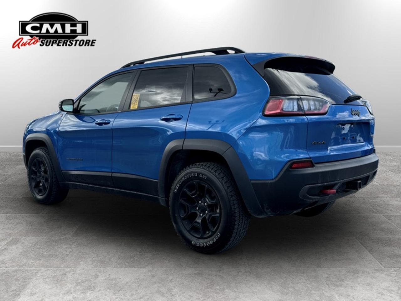 2022 Jeep Cherokee Trailhawk Elite  **LOW MILEAGE** Photo
