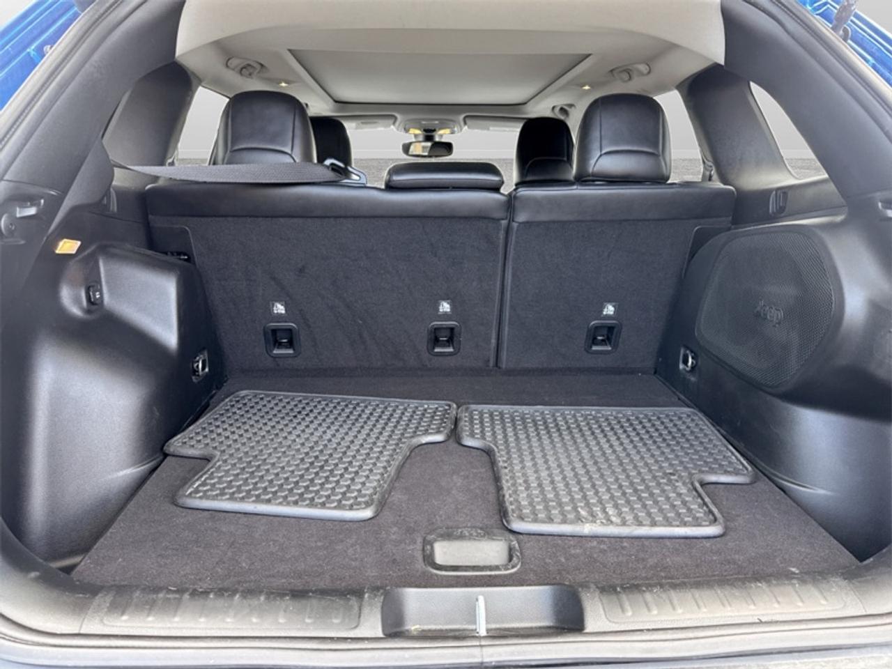 2022 Jeep Cherokee Trailhawk Elite  **LOW MILEAGE** Photo
