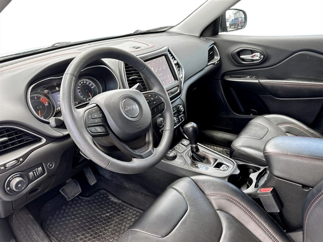 2022 Jeep Cherokee Trailhawk Elite  **LOW MILEAGE** Photo