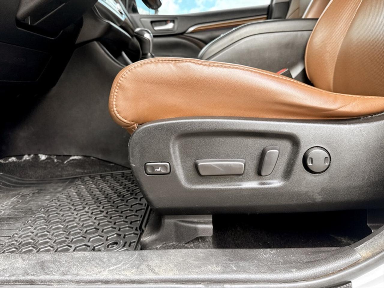 2018 Toyota Highlander LIMITED AWD Photo