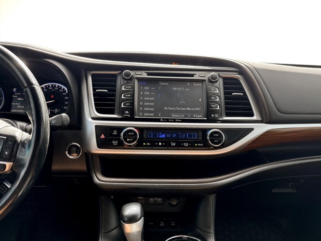 2018 Toyota Highlander LIMITED AWD Photo