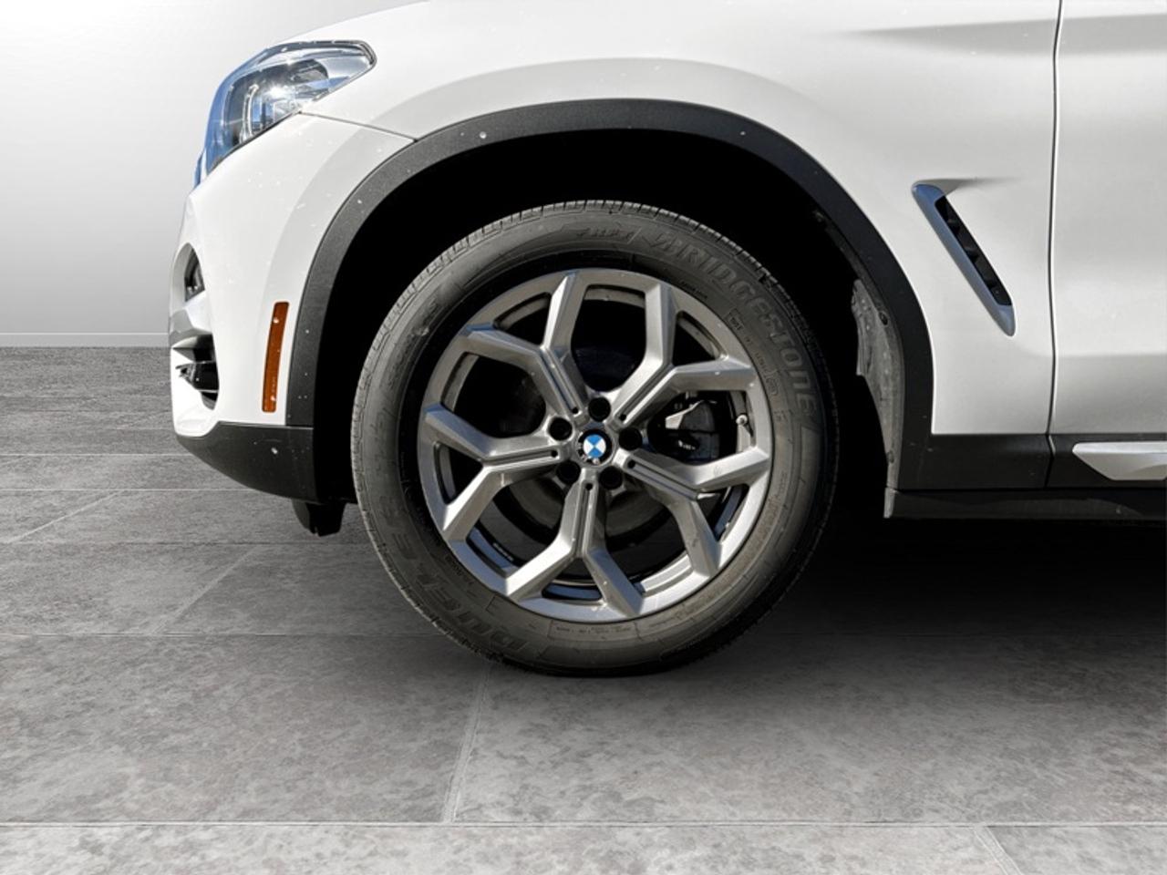 2021 BMW X3 xDrive30i  **LOW KMS - CLEAN CARFAX** Photo