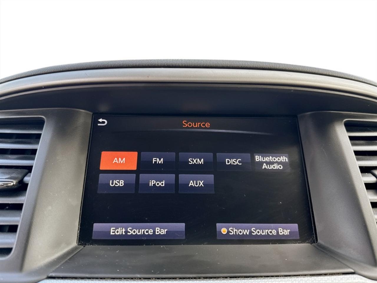 2020 Nissan Pathfinder SL  **CLEAN CARFAX** Photo