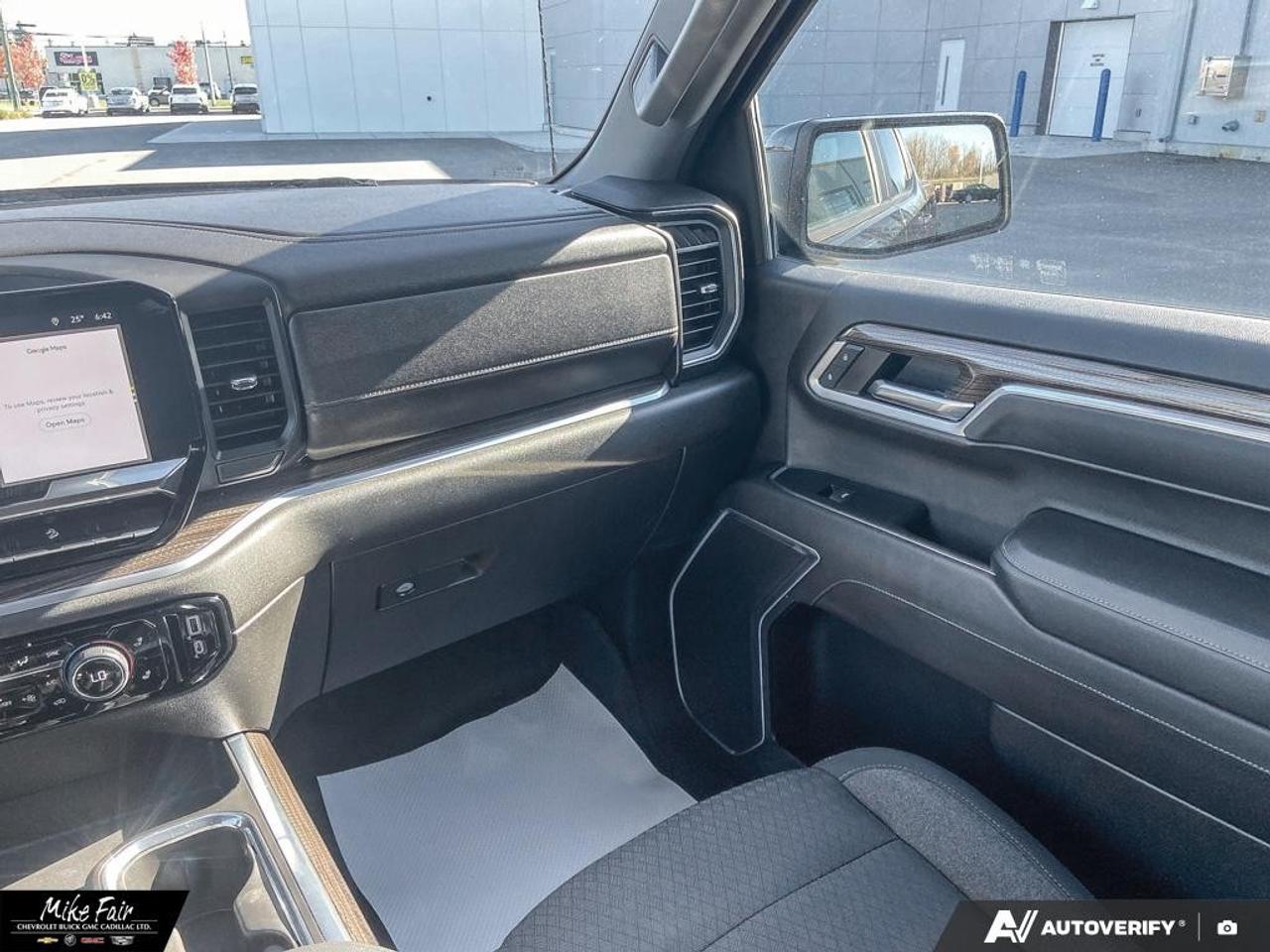 2022 Chevrolet Silverado 1500 Crew Cab Short Box 4-Wheel Drive RST Photo