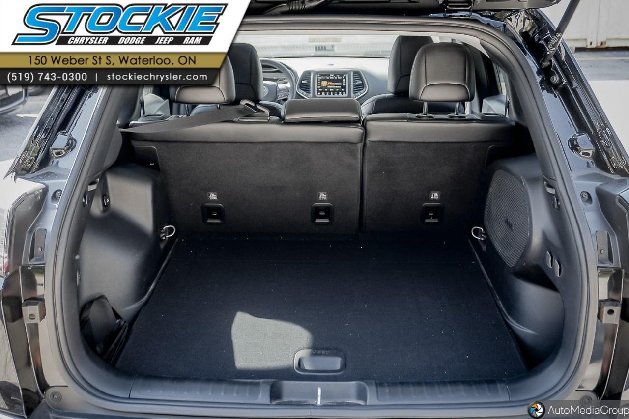 2023 Jeep Cherokee Trailhawk 4X4 Photo