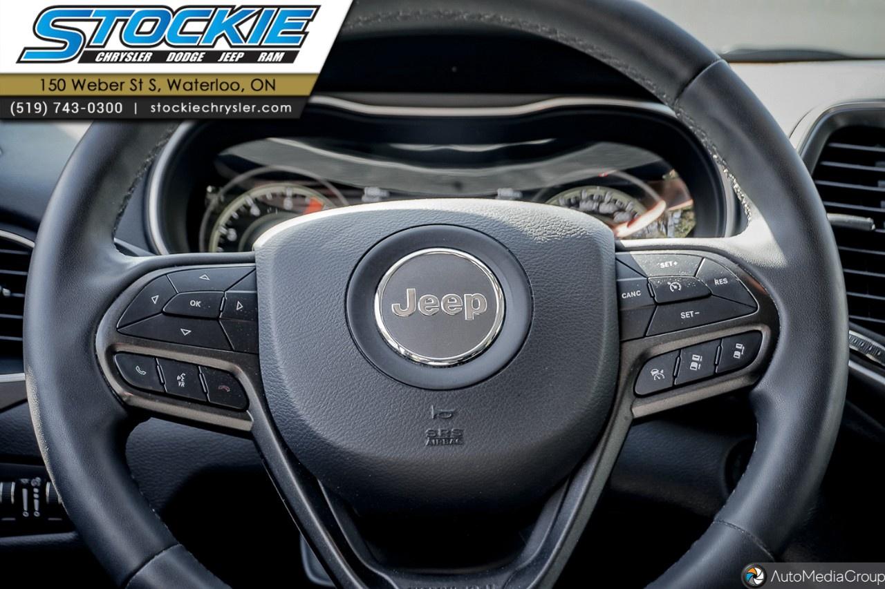 2023 Jeep Cherokee Trailhawk 4X4 Photo