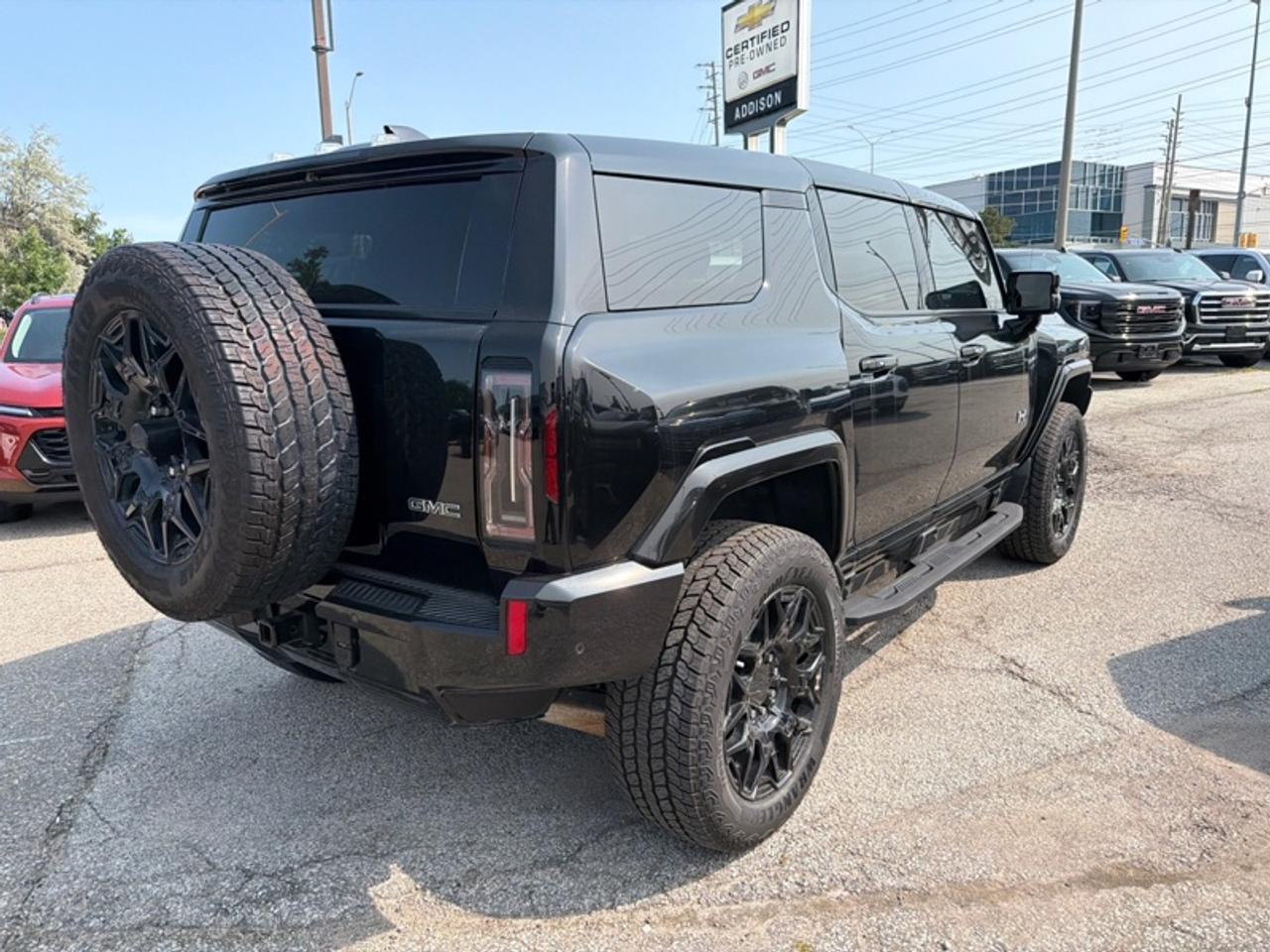 2024 GMC HUMMER EV SUV 2X Photo