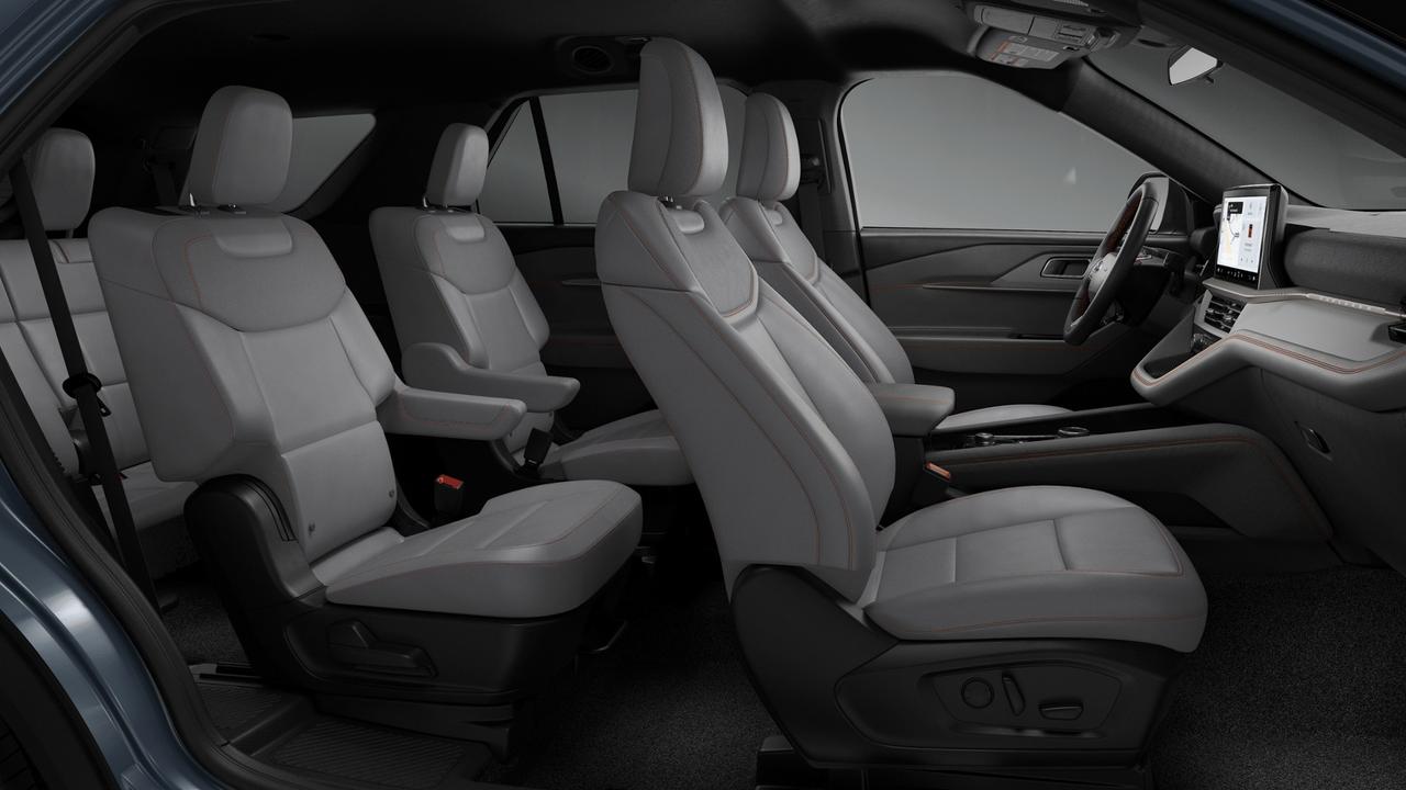 2027 Ford Explorer Active w/200A Pkg 4WD Photo