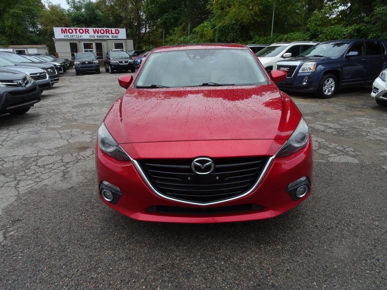 2015 Mazda MAZDA3 GT Photo2