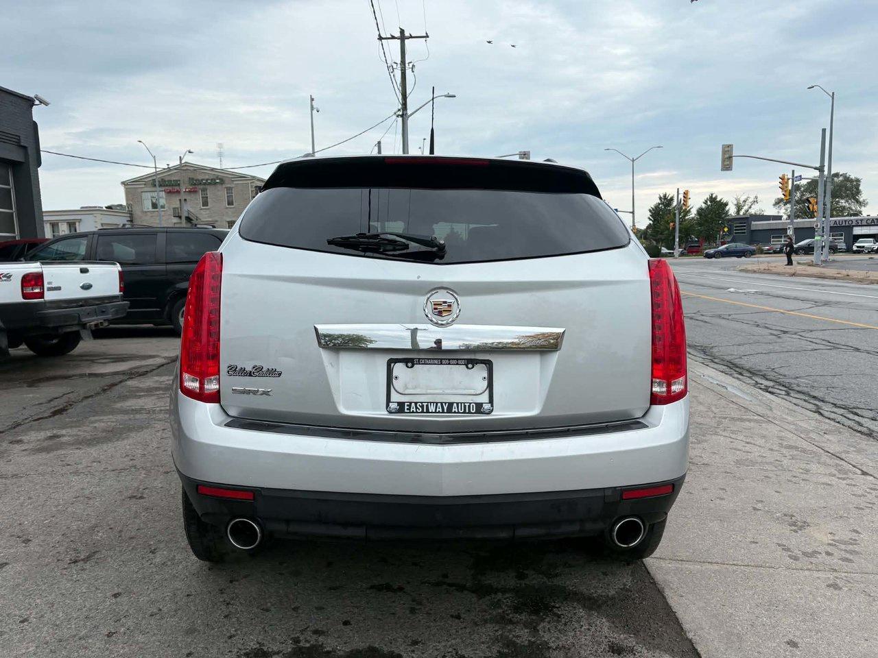 2010 Cadillac SRX 3.0 Base Photo4