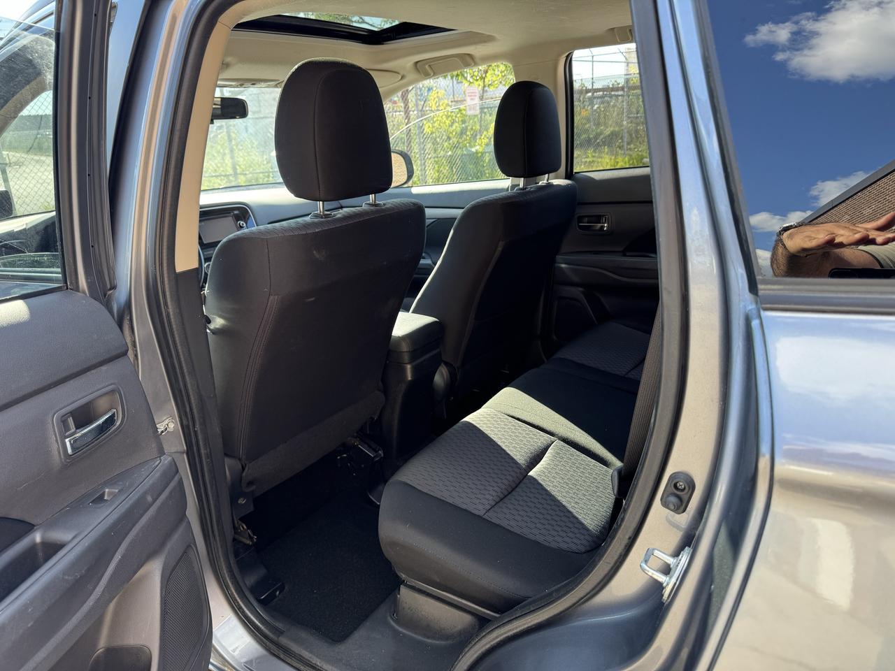 2014 Mitsubishi Outlander SE Photo