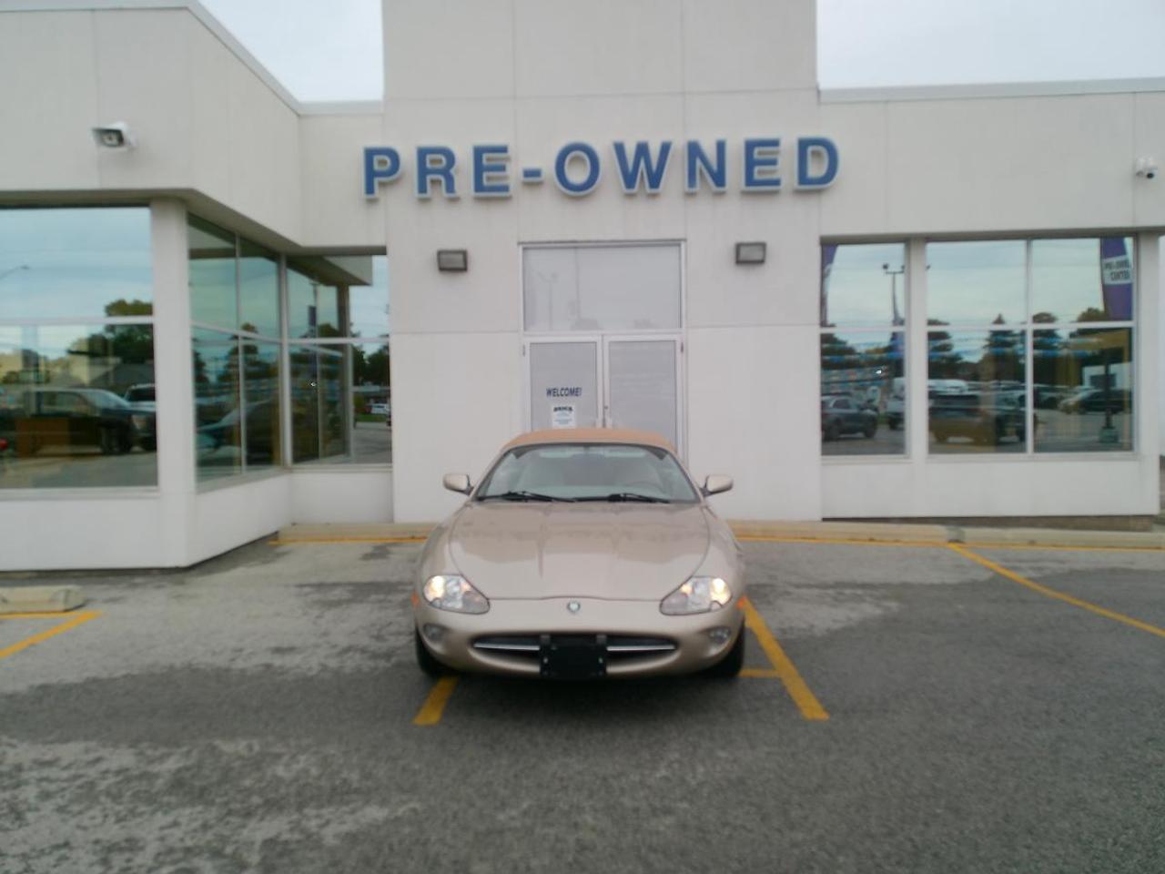 1999 Jaguar XK XK8 Photo