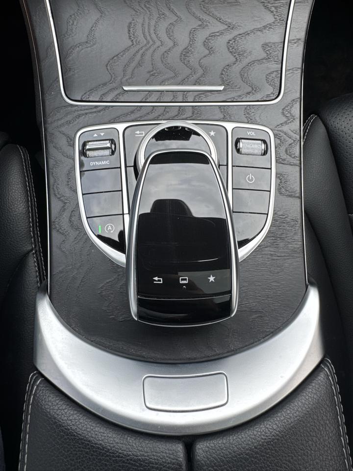 2016 Mercedes-Benz C-Class C 300 Photo