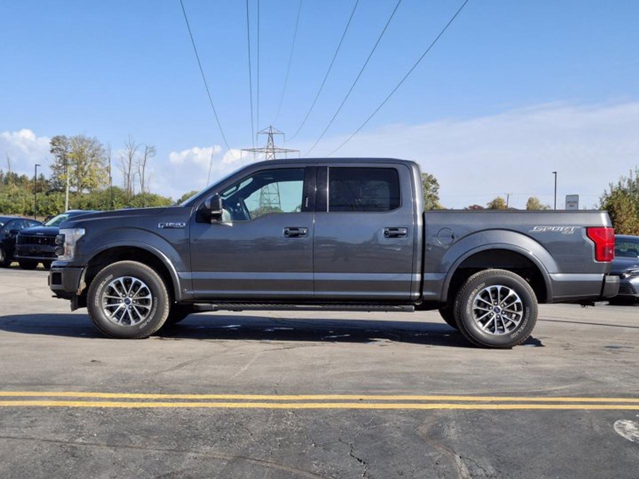 2018 Ford F-150 Lariat Sport 4x4 | Leather | Pano Roof | Heated + Ventilated Seats | B&O Audio | CarPlay & More ! Photo