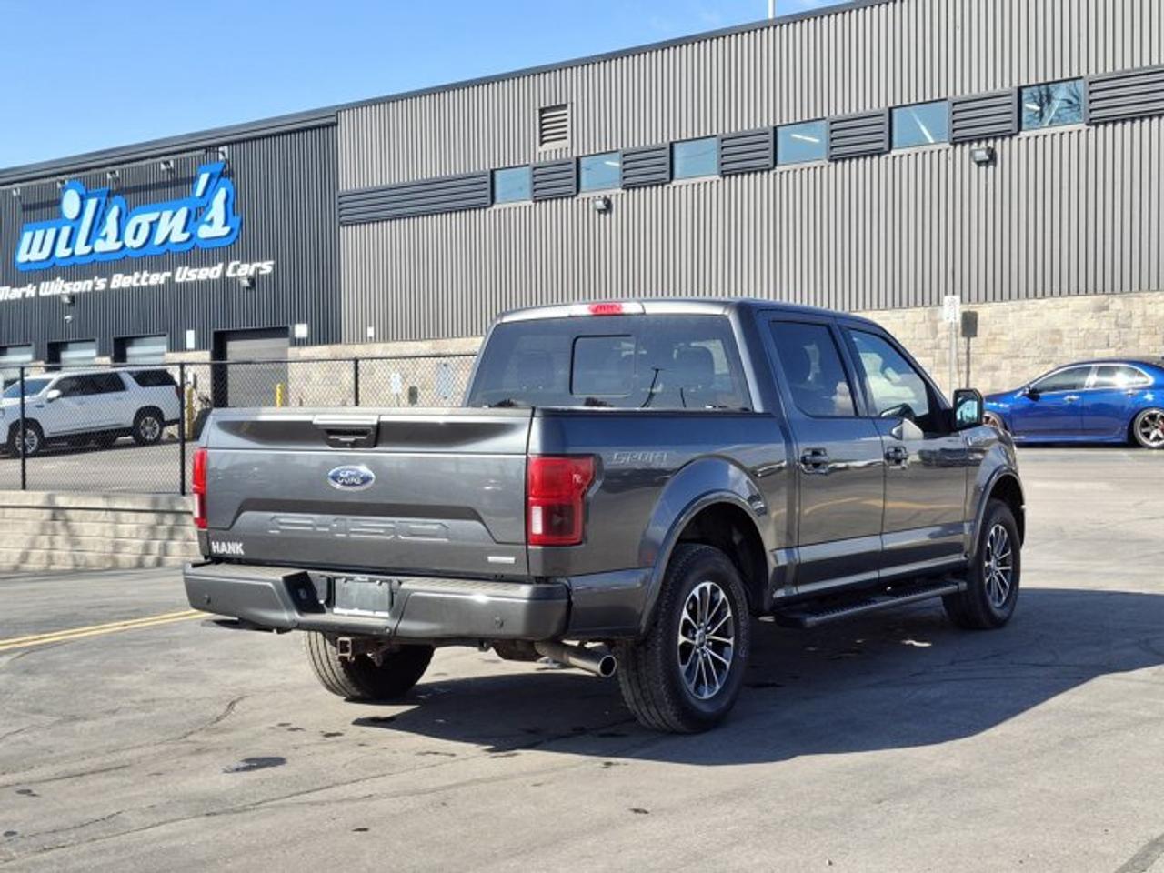 2018 Ford F-150 Lariat Sport 4x4 | Leather | Pano Roof | Heated + Ventilated Seats | B&O Audio | CarPlay & More ! Photo
