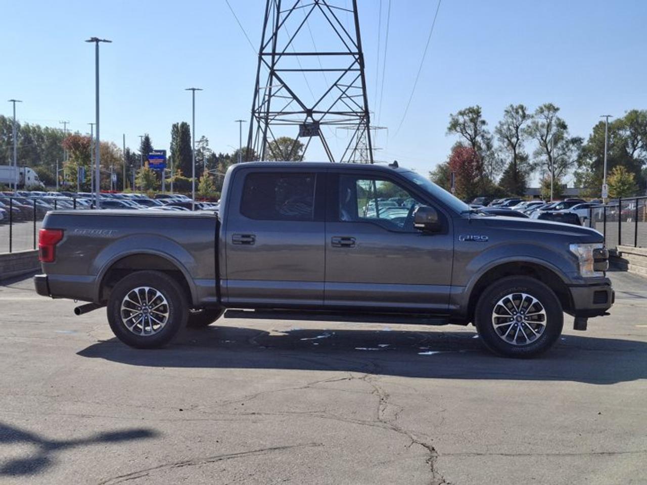 2018 Ford F-150 Lariat Sport 4x4 | Leather | Pano Roof | Heated + Ventilated Seats | B&O Audio | CarPlay & More ! Photo