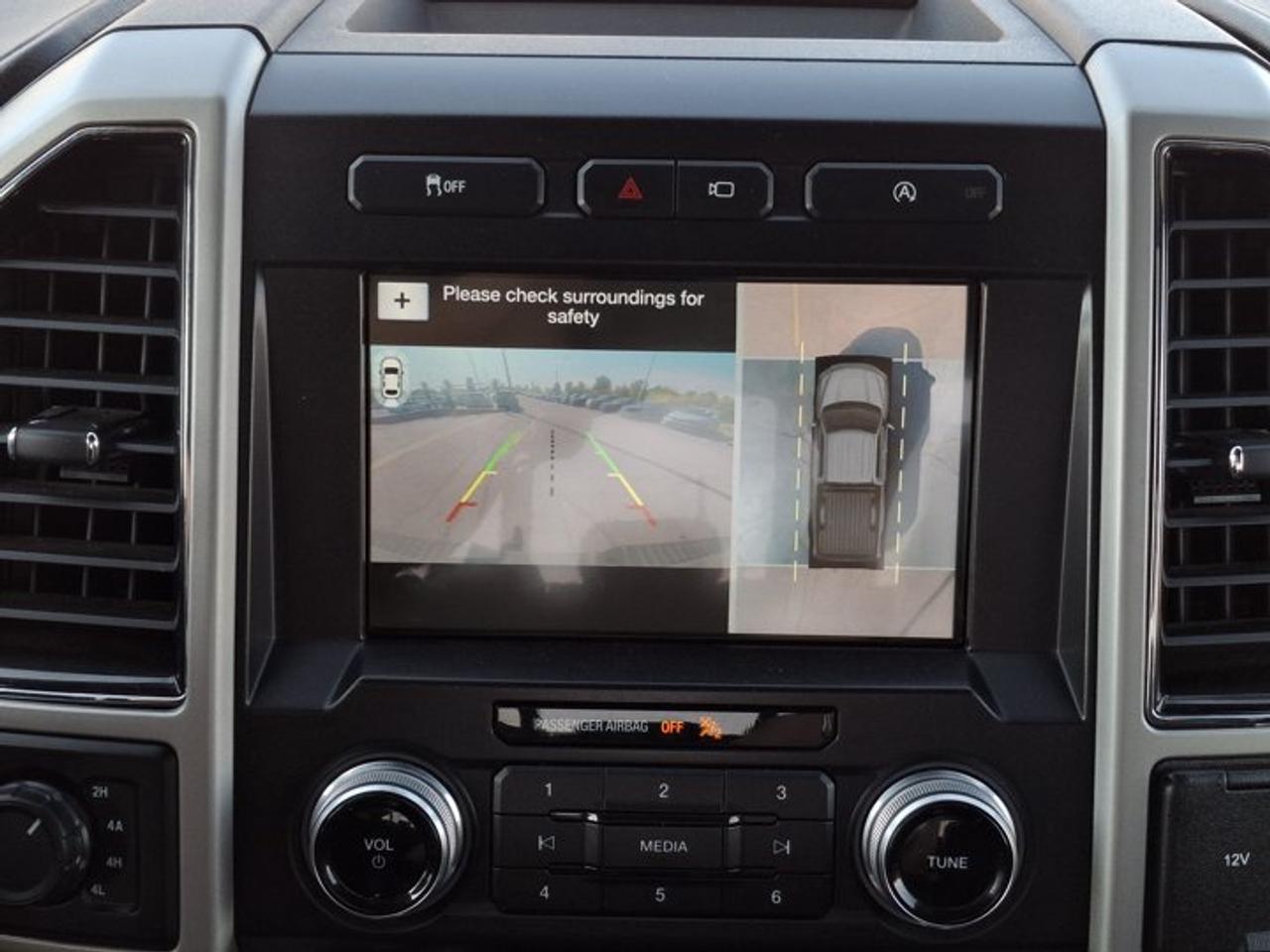 2018 Ford F-150 Lariat Sport 4x4 | Leather | Pano Roof | Heated + Ventilated Seats | B&O Audio | CarPlay & More ! Photo