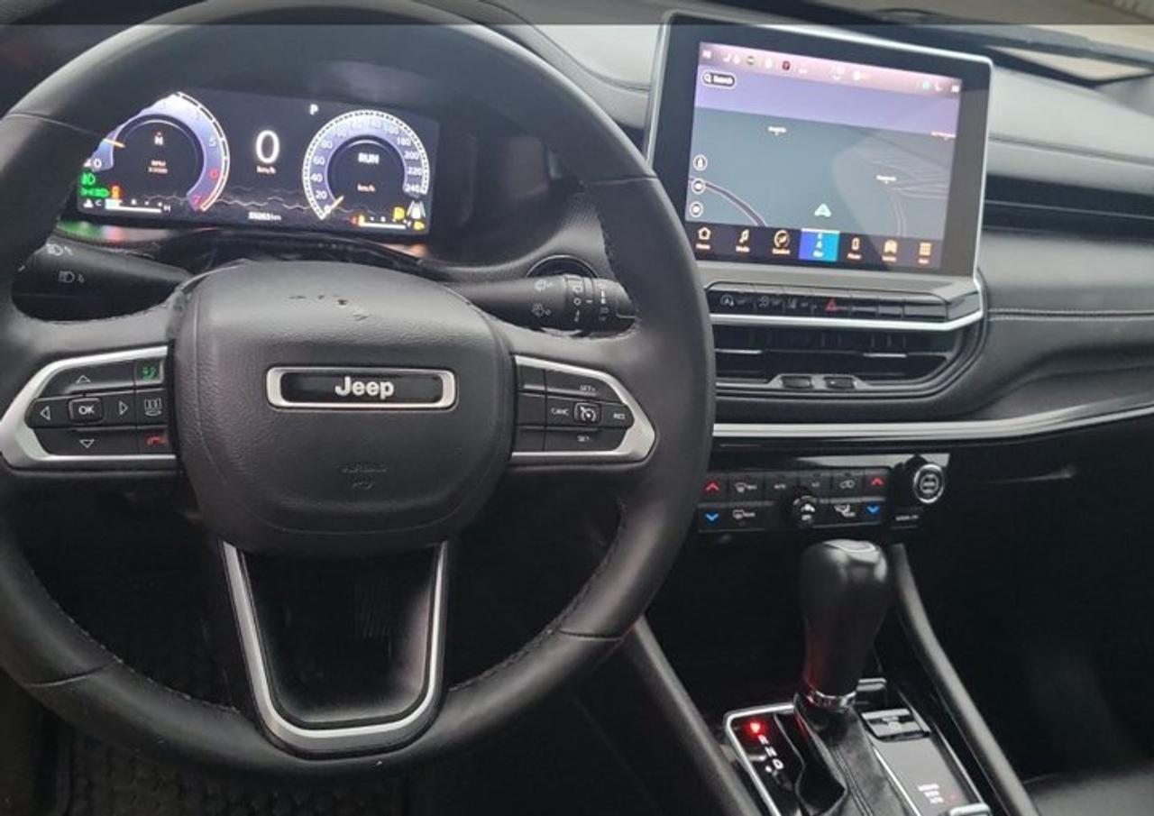 2024 Jeep Compass Altitude 4X4 | Leather | Sunroof | Nav | Power Seat + Liftgate | Heated Wheel + Seats | and More ! Photo