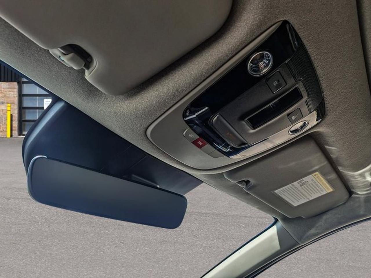 2023 Kia NIRO SX | Leather | Sunroof | Heated + Cooled Seats | Heated Steering | Harman Kardon | and More ! Photo