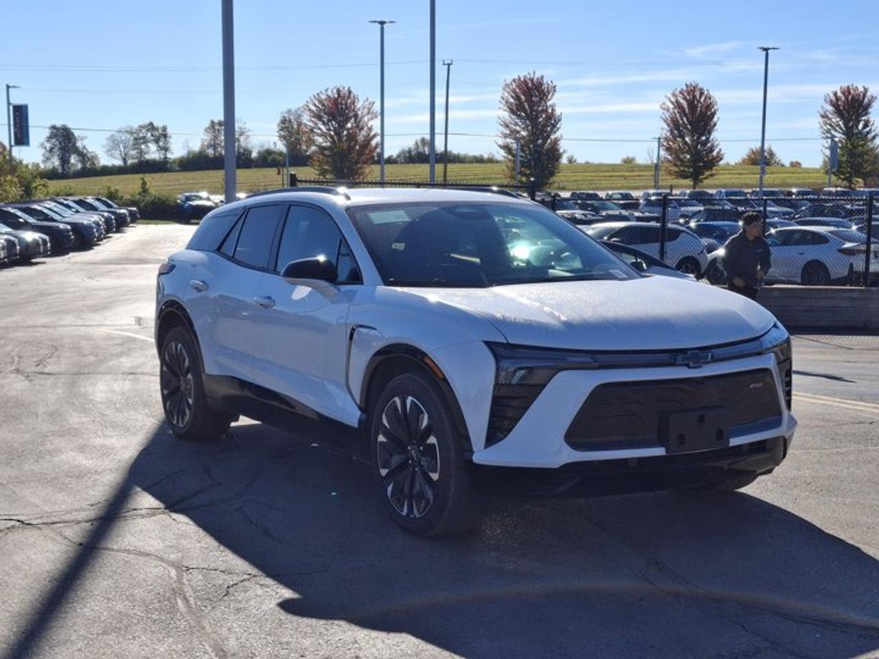 2024 Chevrolet Blazer EV eAWD RS | Split Leather | Heated + Cooled Seats | Adaptive Cruise | Remote Start | BSM and More ! Photo