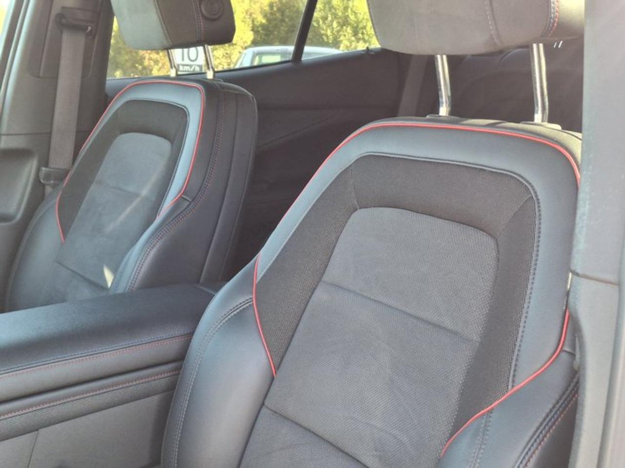 2024 Chevrolet Blazer EV eAWD RS | Split Leather | Heated + Cooled Seats | Adaptive Cruise | Remote Start | BSM and More ! Photo