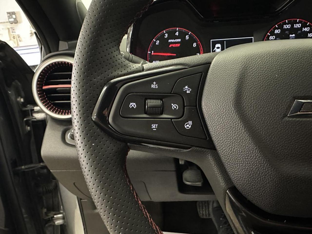 2025 Chevrolet Trax 1RS/REM START/FULL PWR GRP/GM LEASE RETURN! Photo