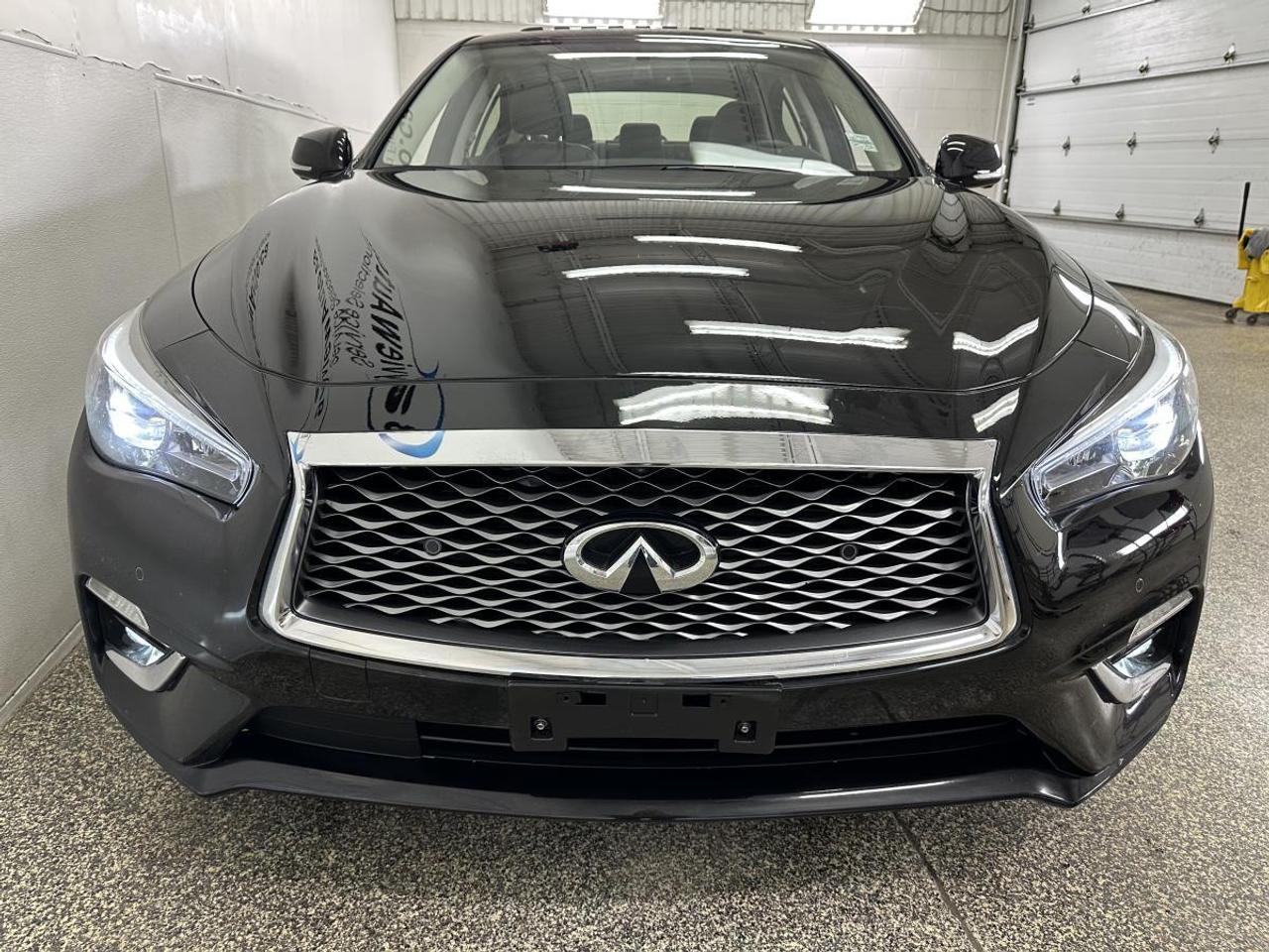 2024 Infiniti Q50 Luxe LUXURY/AWD/BLACK LEATHER/SUNROOF/30KM/OFF INFINITI LEASE! Photo5