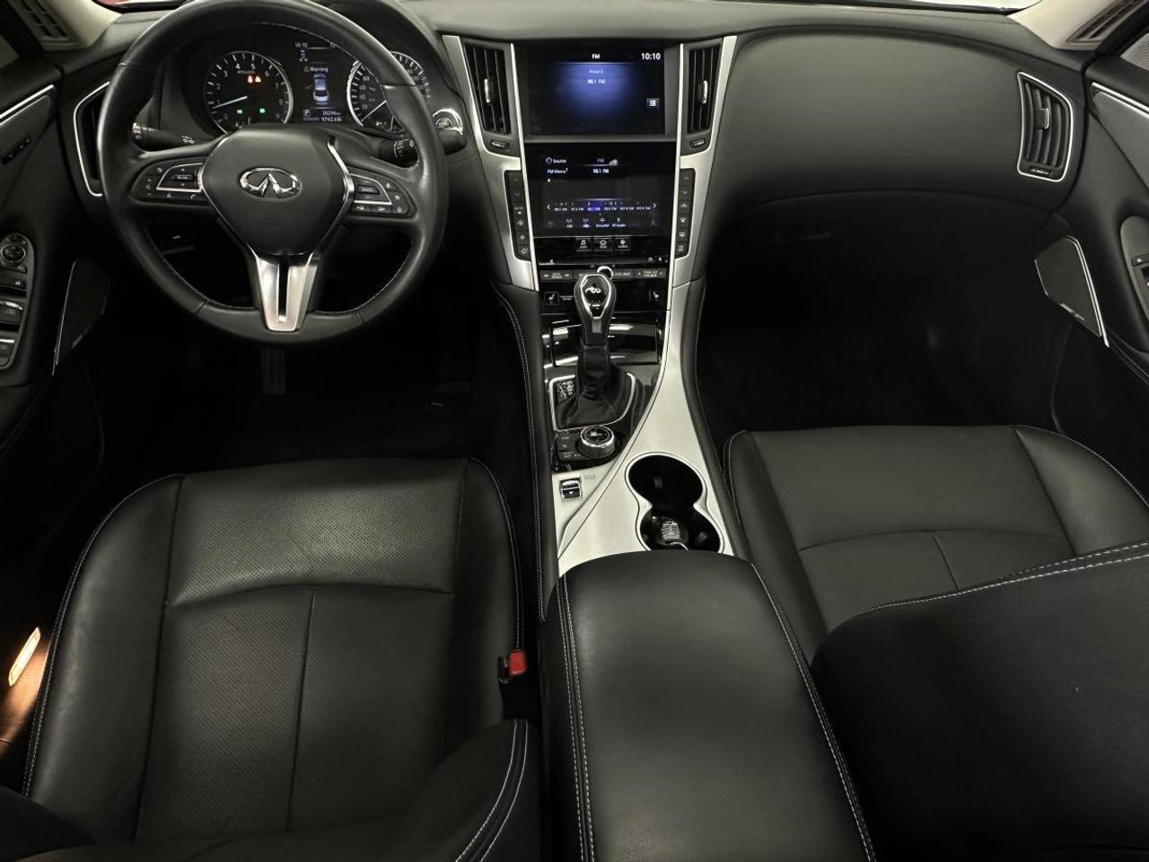 2024 Infiniti Q50 Luxe LUXURY/AWD/BLACK LEATHER/SUNROOF/30KM/OFF INFINITI LEASE! Photo