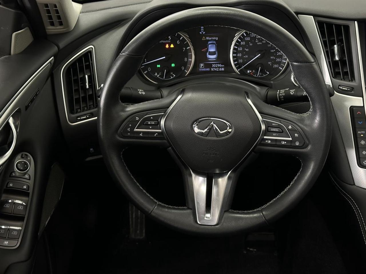 2024 Infiniti Q50 Luxe LUXURY/AWD/BLACK LEATHER/SUNROOF/30KM/OFF INFINITI LEASE! Photo