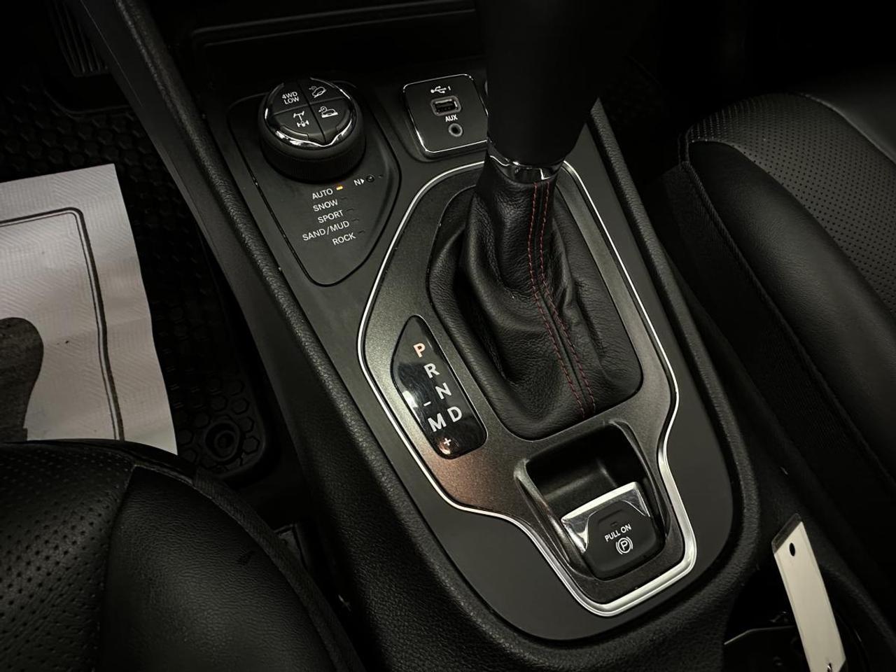2022 Jeep Cherokee Trailhawk TRAILHAWK ELITE/4X4/PANOROOF/LEATHER/NAVI/PWR GATE/OFF LEASE! Photo