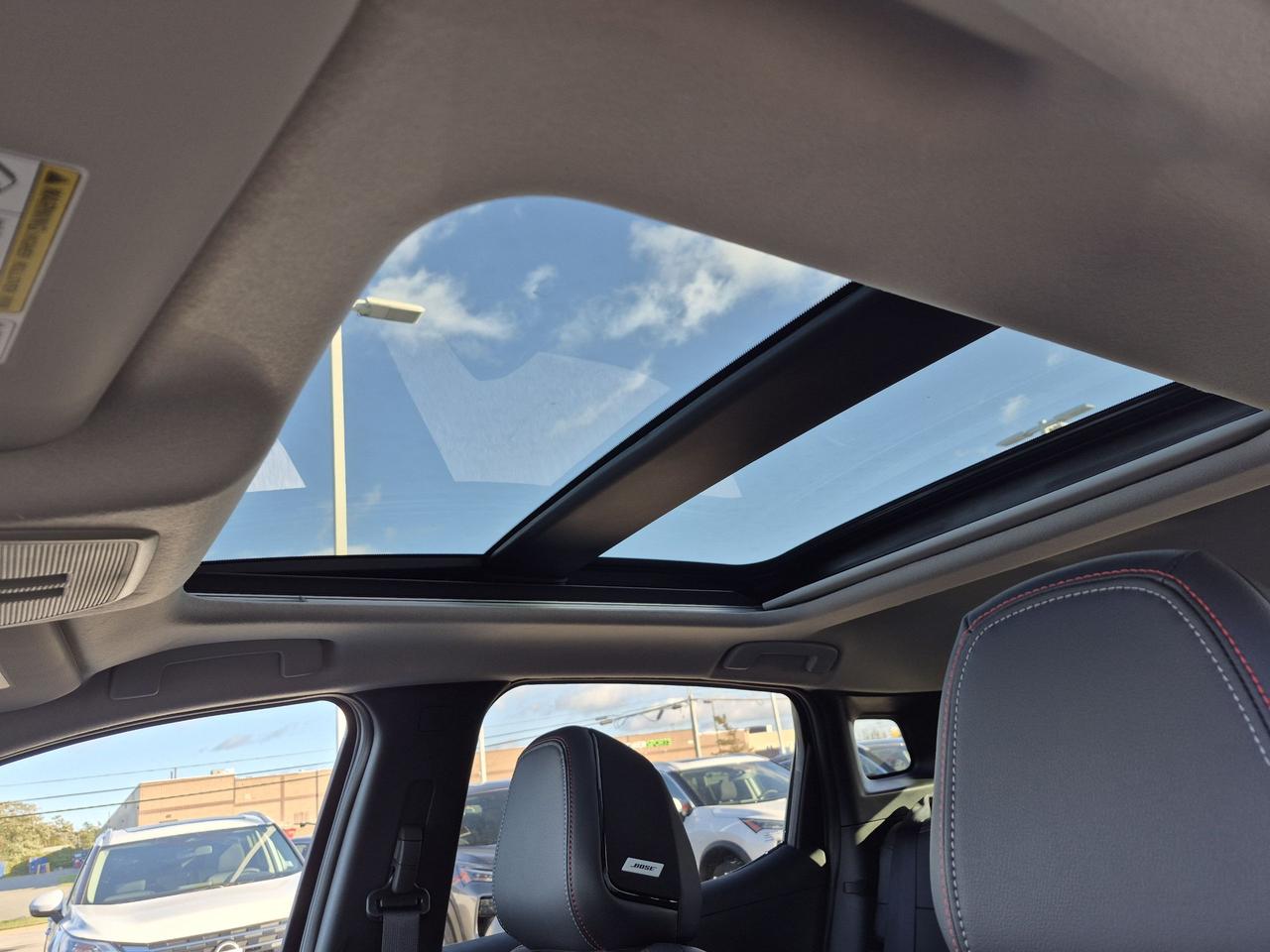 2027 Nissan Kicks SR PREMIUM Photo