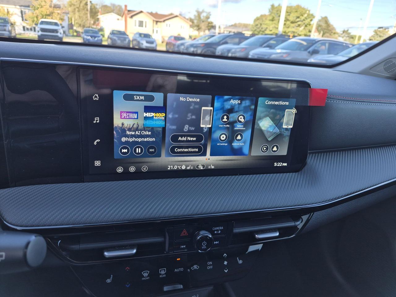 2027 Nissan Kicks SR PREMIUM Photo