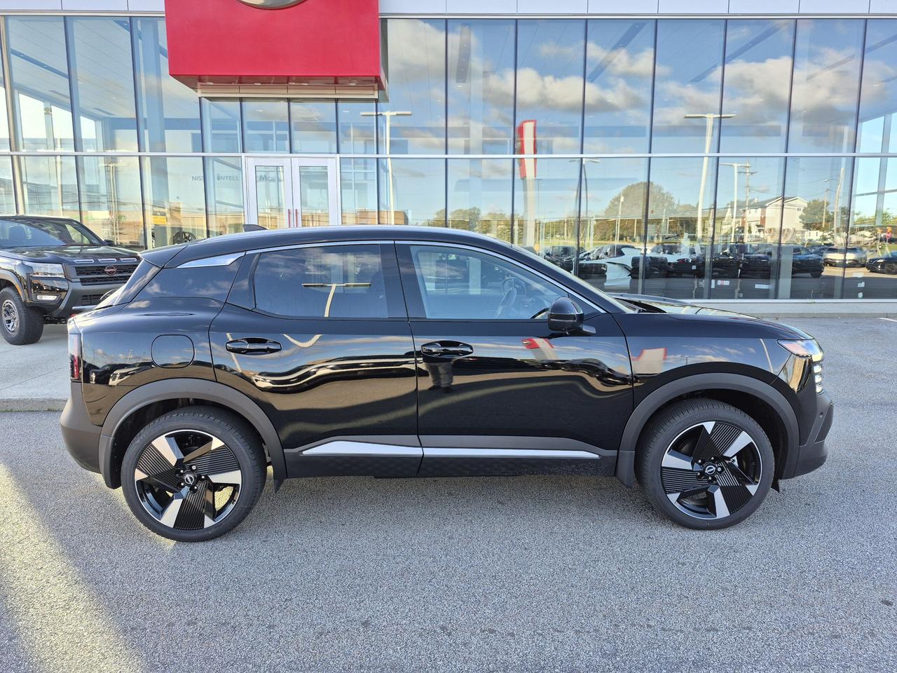 2027 Nissan Kicks SR PREMIUM Photo