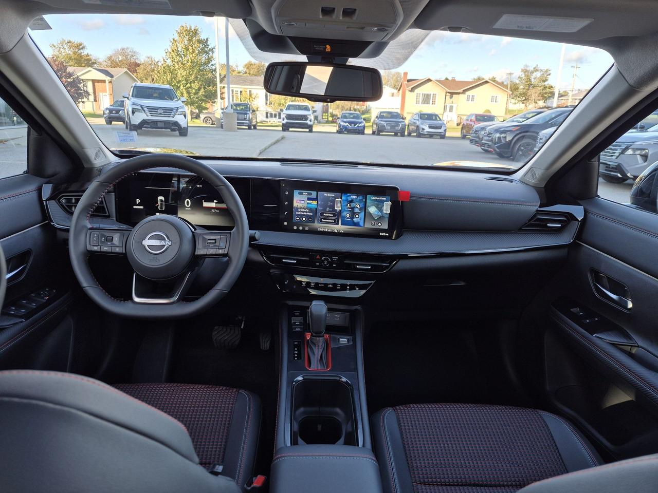 2027 Nissan Kicks SR PREMIUM Photo