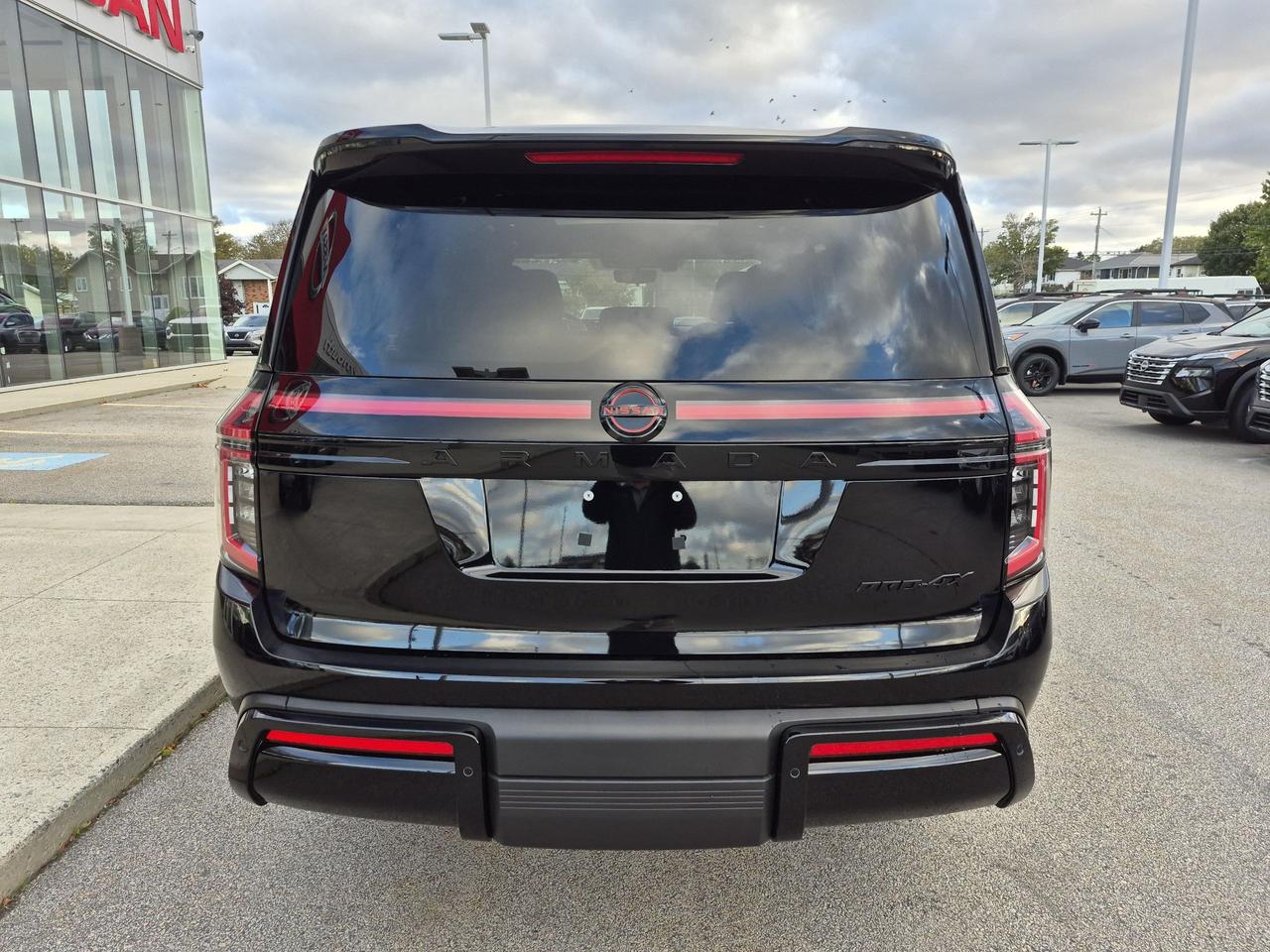 2027 Nissan Armada PRO-4X Photo4