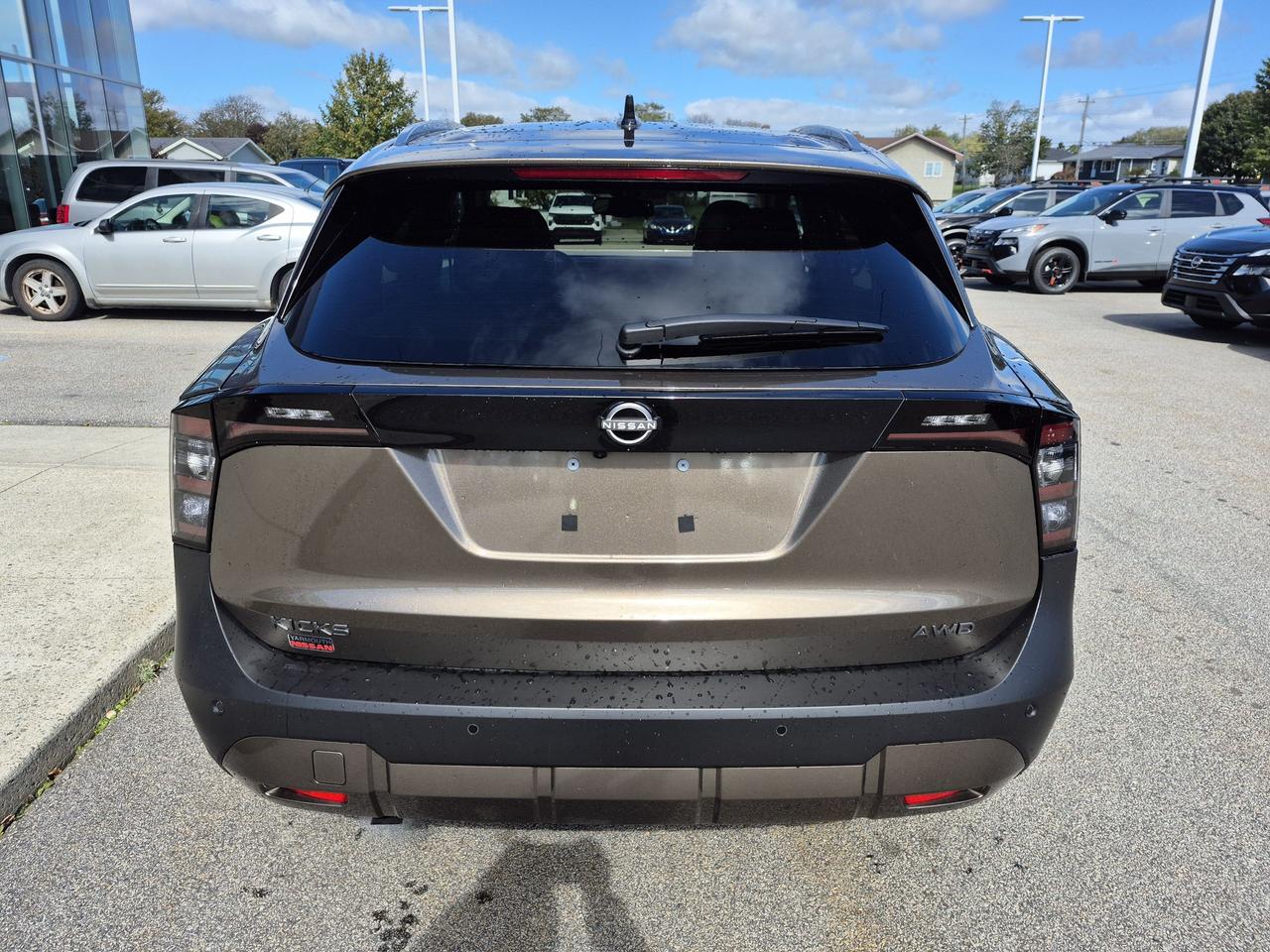 2027 Nissan Kicks SR PREMIUM KICKS SR AWD Photo
