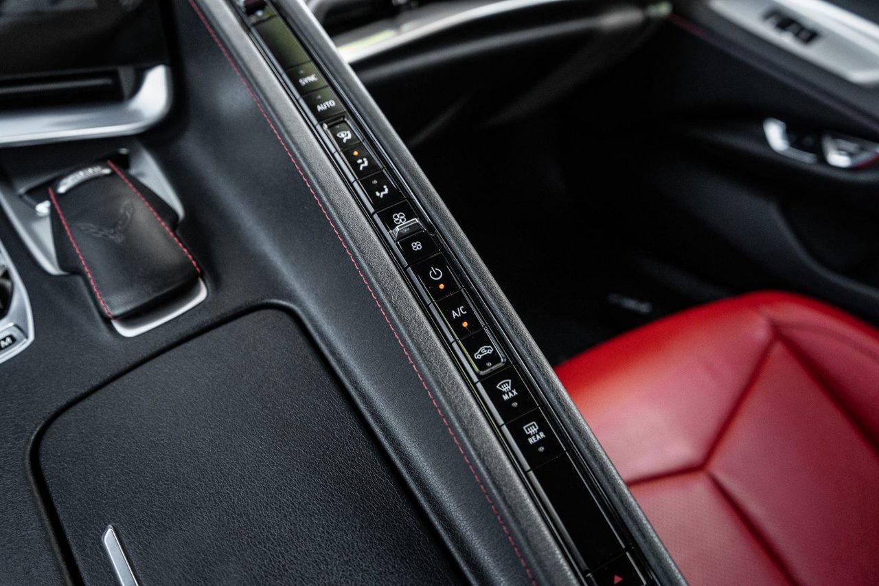 2025 Chevrolet Corvette 1LT Photo