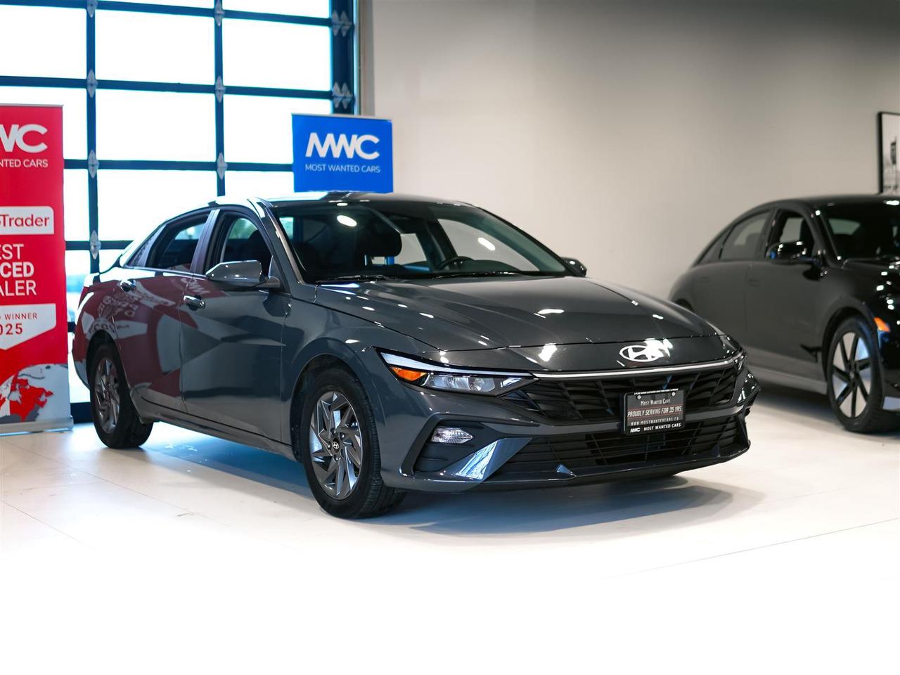 2025 Hyundai Elantra PREFERRED | BLIND SPOT | APP CONNECT | NO ACCIDENTS Photo