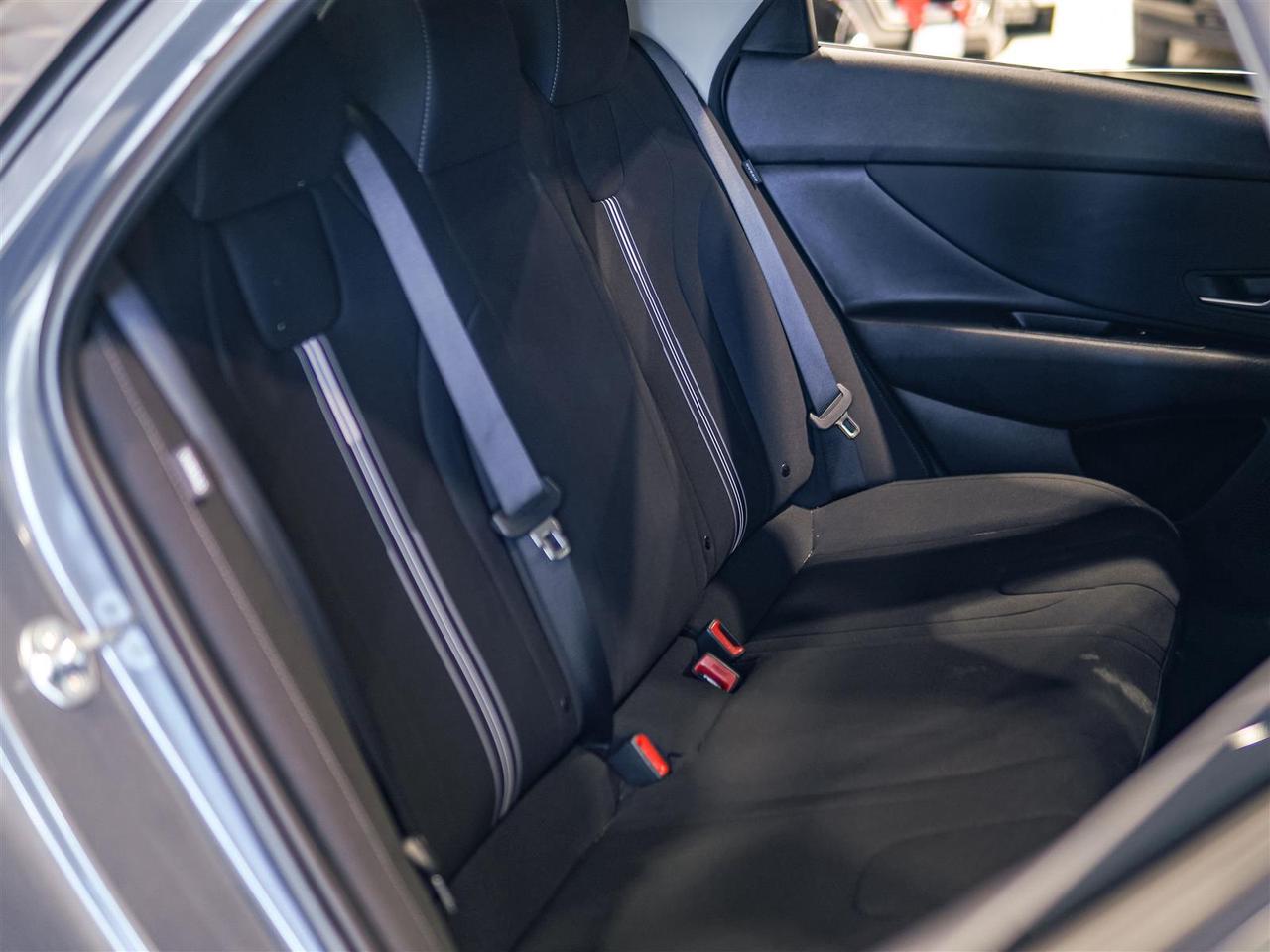 2025 Hyundai Elantra PREFERRED | BLIND SPOT | APP CONNECT | NO ACCIDENTS Photo