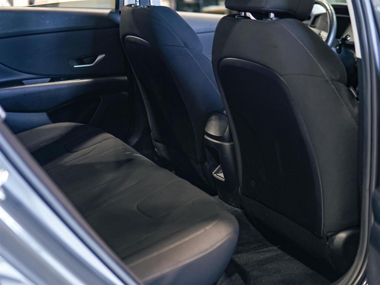 2025 Hyundai Elantra PREFERRED | BLIND SPOT | APP CONNECT | NO ACCIDENTS Photo