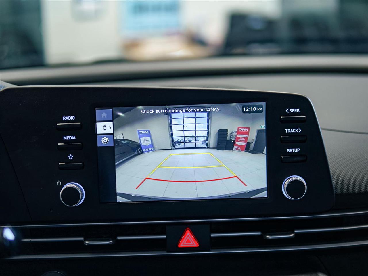 2025 Hyundai Elantra PREFERRED | BLIND SPOT | APP CONNECT | NO ACCIDENTS Photo
