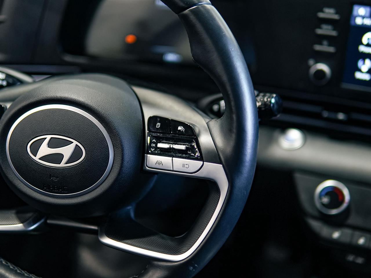 2025 Hyundai Elantra PREFERRED | BLIND SPOT | APP CONNECT | NO ACCIDENTS Photo