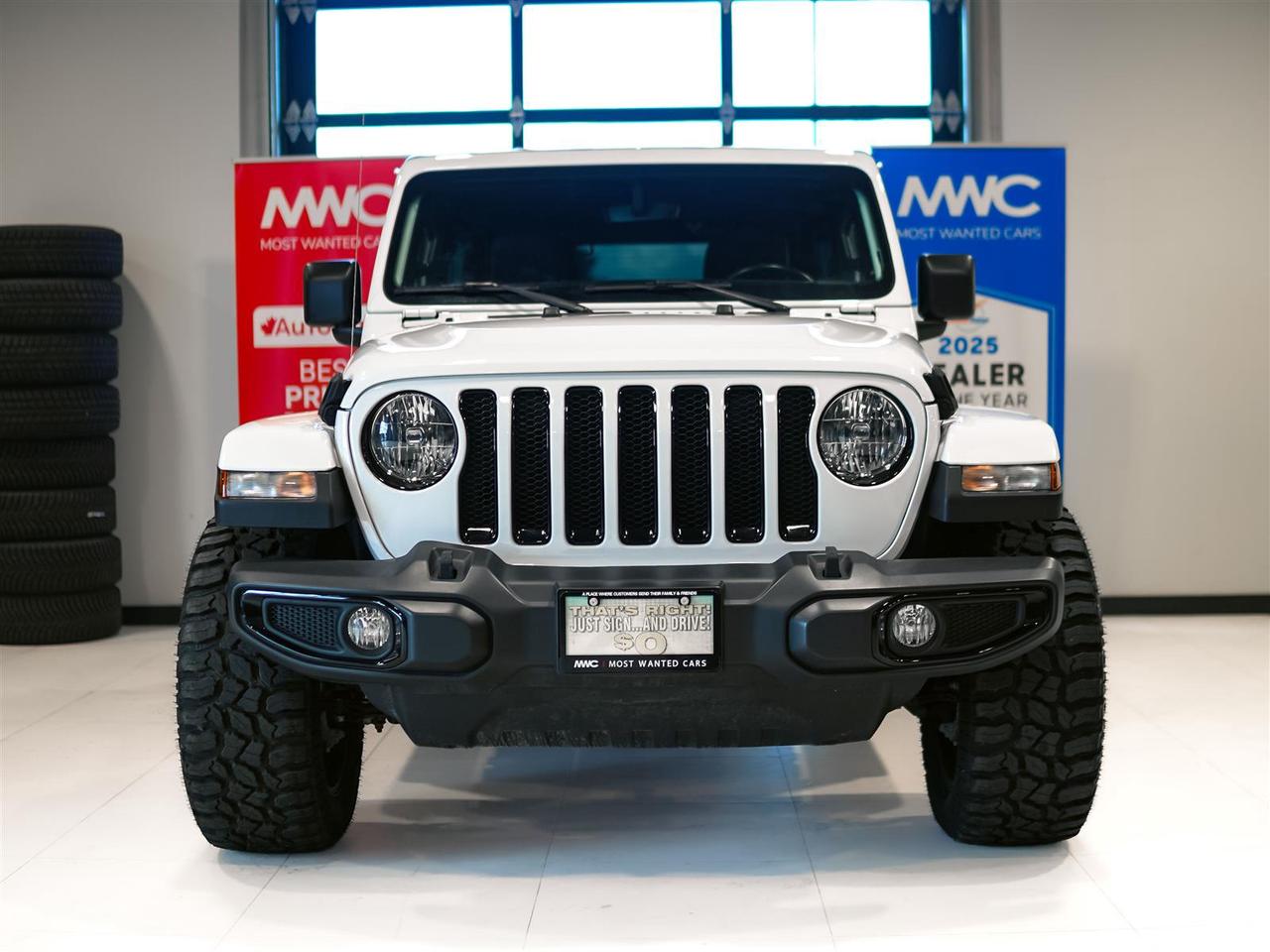 2021 Jeep Wrangler SAHARA ALTITUDE 4X4 | 20 INCH FUEL RIMS AND TIRES Photo